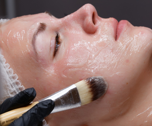 A special gel is applied to the skin